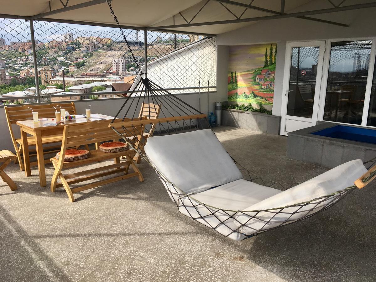 יירבאן The View Apartments מראה חיצוני תמונה